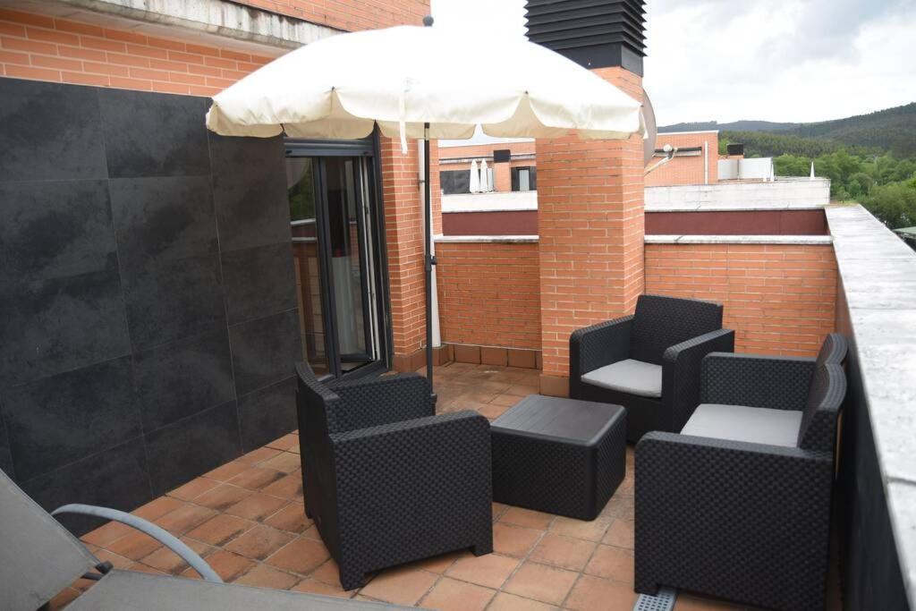Dúplex con soleada terraza! Renedo de Pielagos Exterior foto
